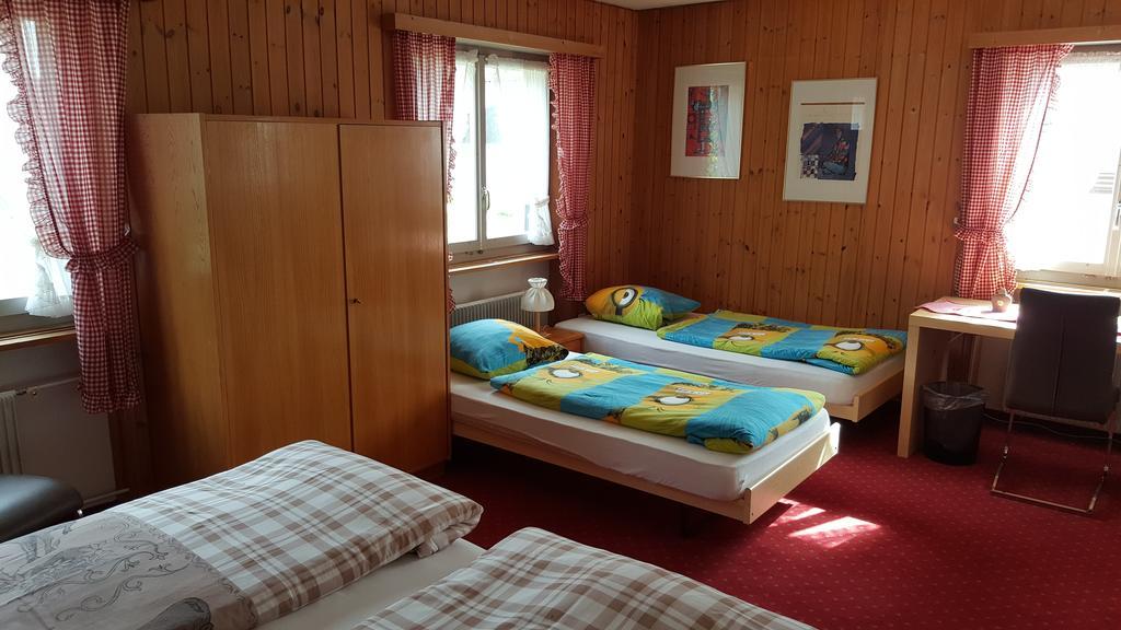 Hotel Mira Седрун Екстериор снимка