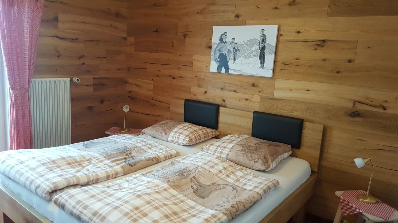 Hotel Mira Седрун Екстериор снимка