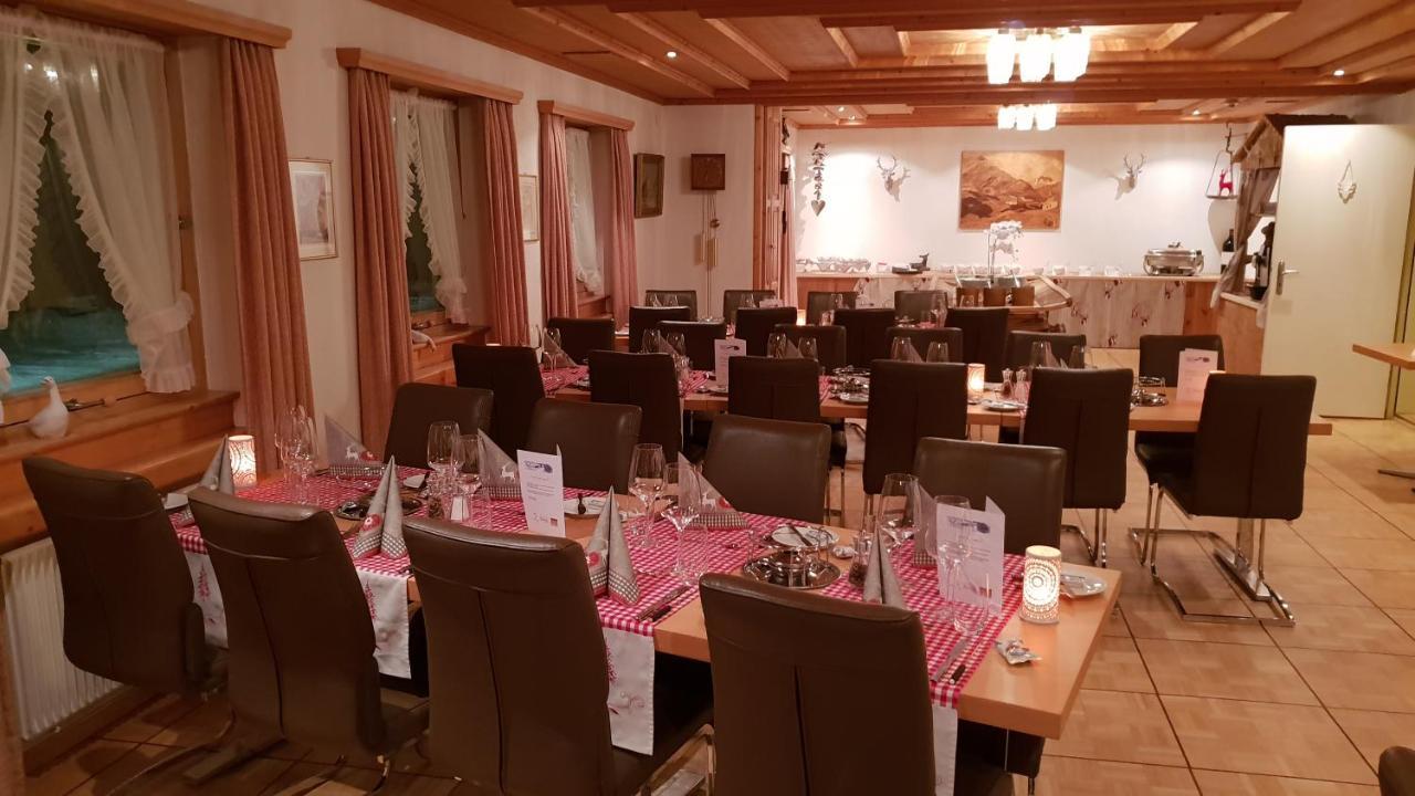 Hotel Mira Седрун Екстериор снимка